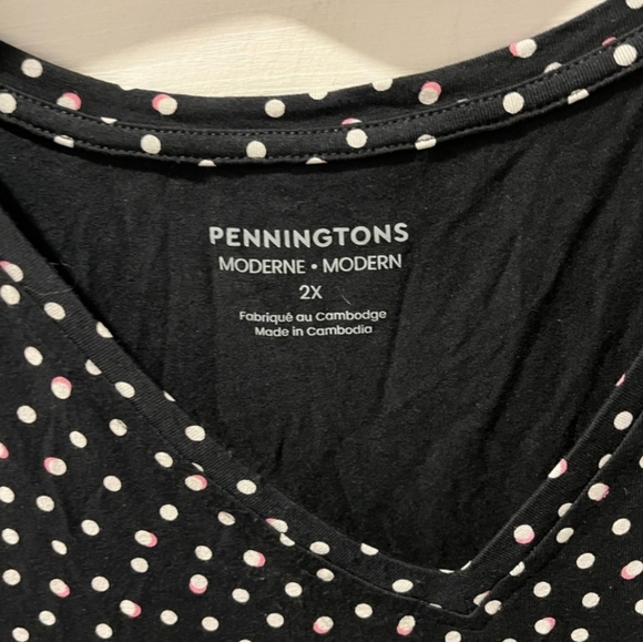 🌟3 For $30🌟 Modern Fit V-neck T-shirt- 2X - Picture 3 of 6